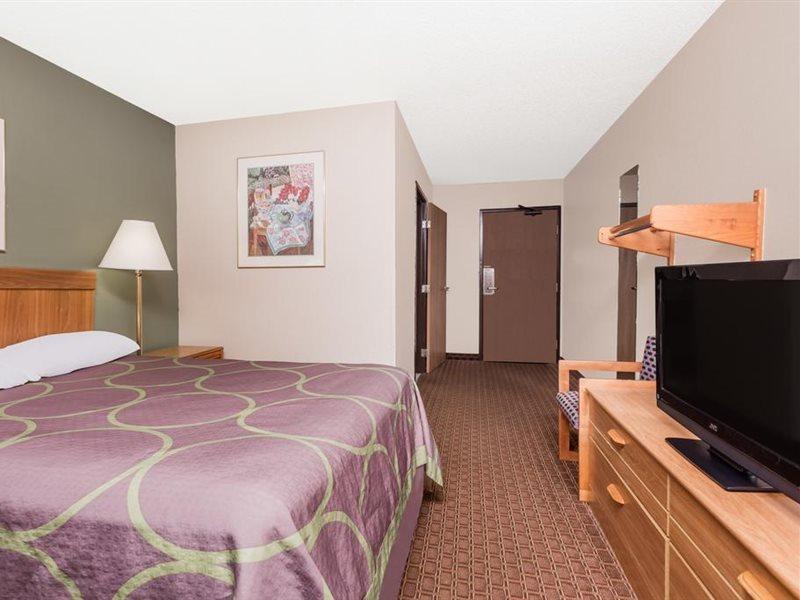 Super 8 By Wyndham Augusta Ft Eisenhower Area Exterior foto