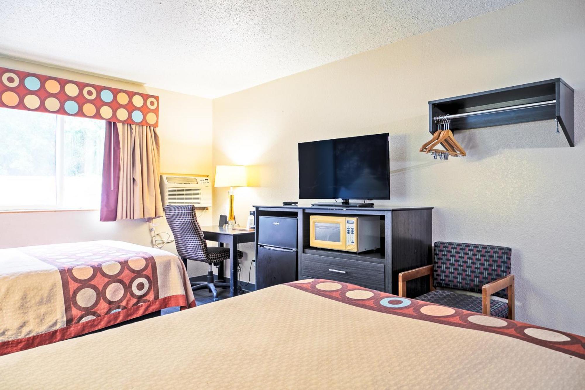 Super 8 By Wyndham Augusta Ft Eisenhower Area Exterior foto
