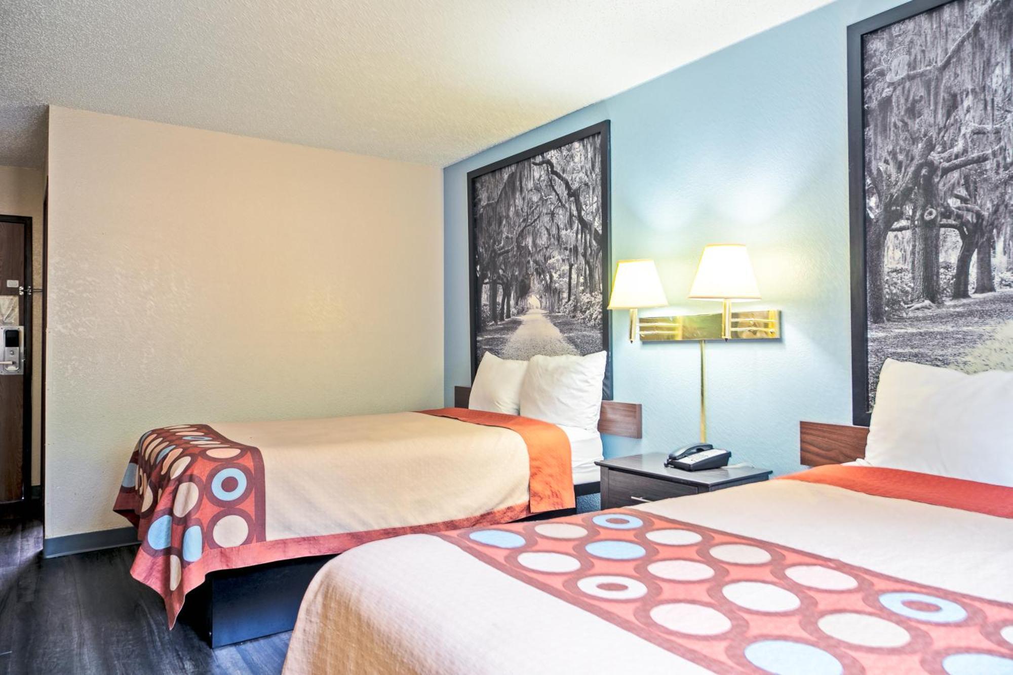Super 8 By Wyndham Augusta Ft Eisenhower Area Exterior foto