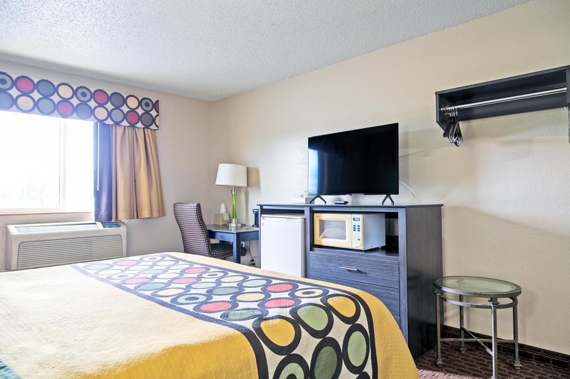Super 8 By Wyndham Augusta Ft Eisenhower Area Exterior foto